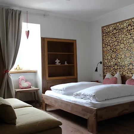 Landgasthof Lenzer Guest house