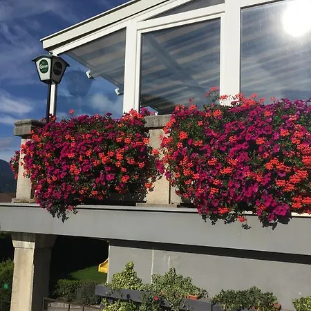 בית הארחה Landgasthof Lenzer סטראסן